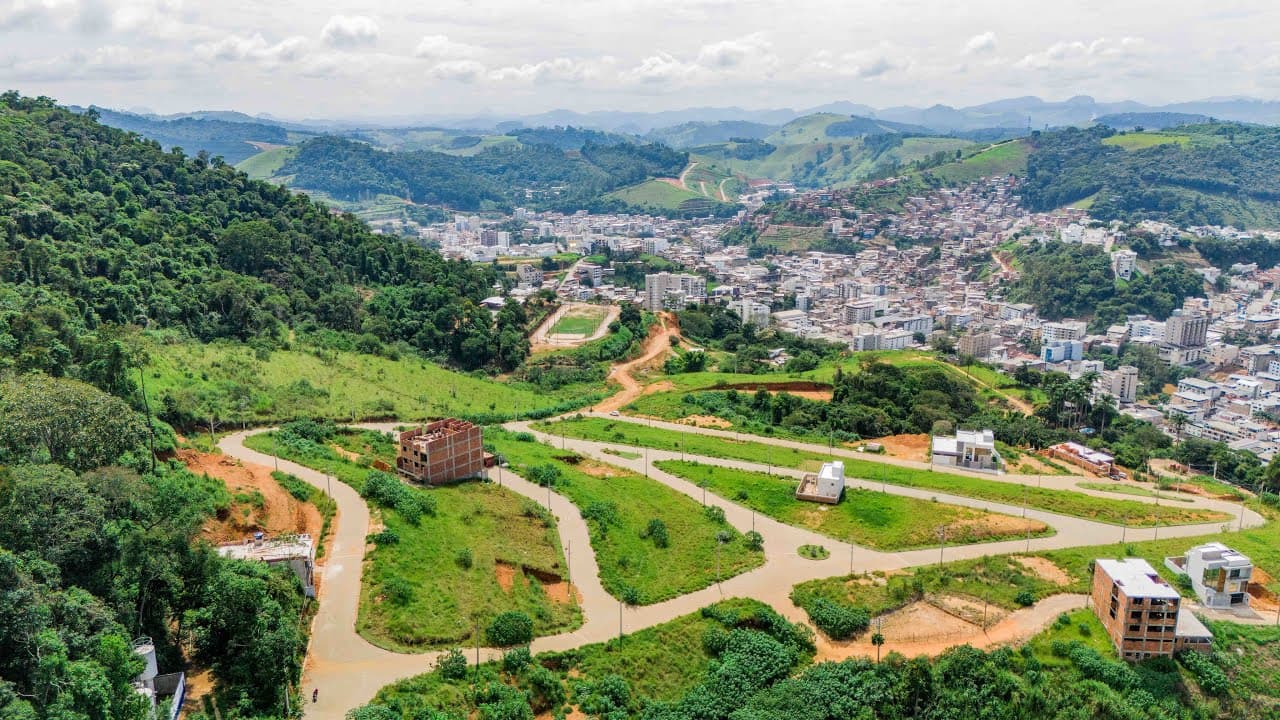 Lote 200 M² - Bairro Alves e oliveira Manhuaçu